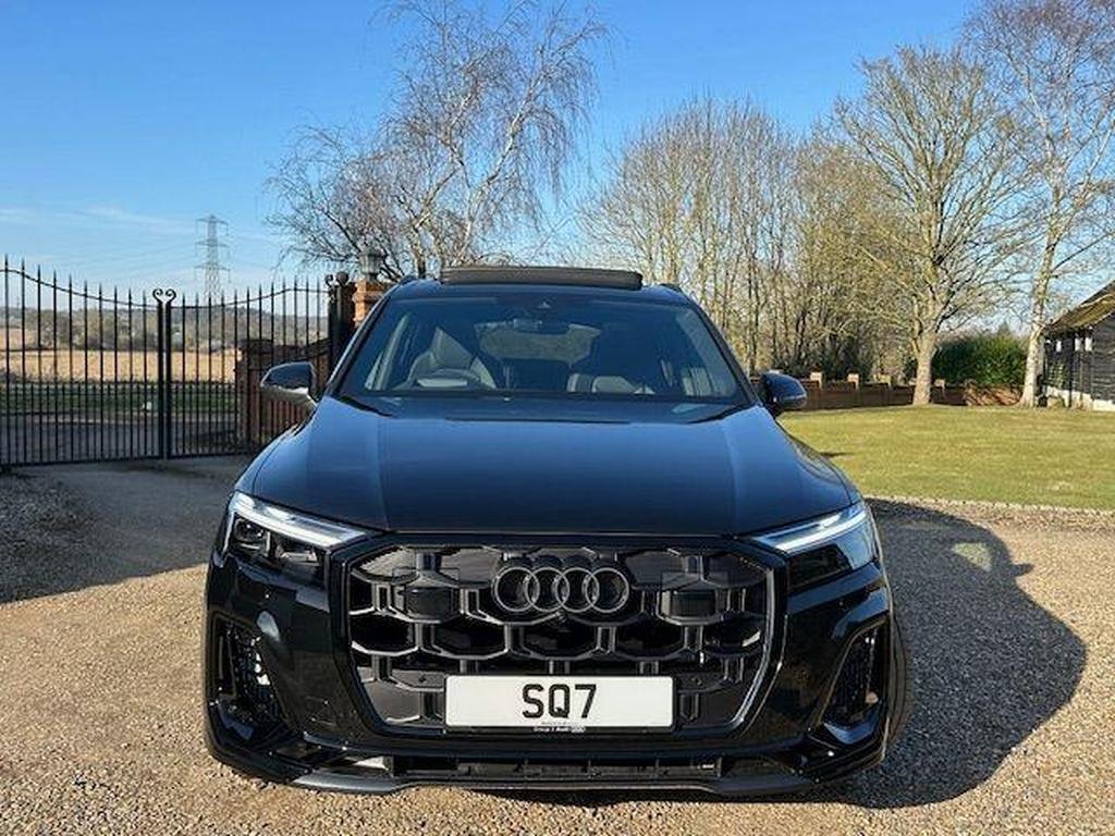 Audi SQ7 4.0 TFSI V8 Black Edition Tiptronic quattro