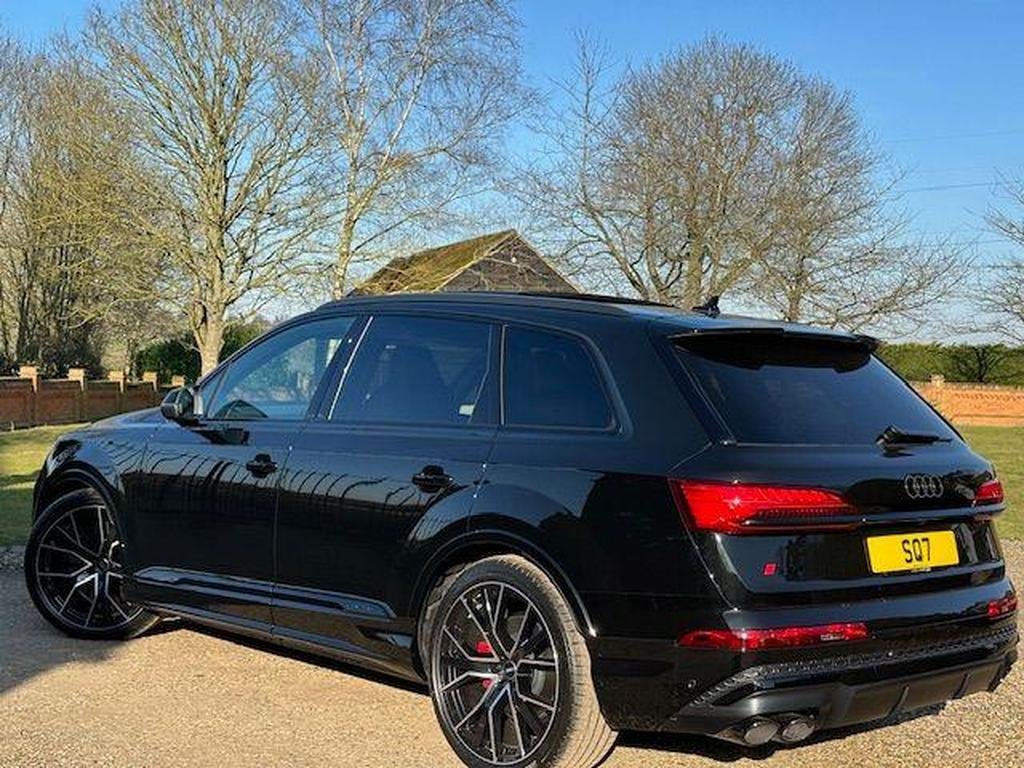 Audi SQ7 4.0 TFSI V8 Black Edition Tiptronic quattro