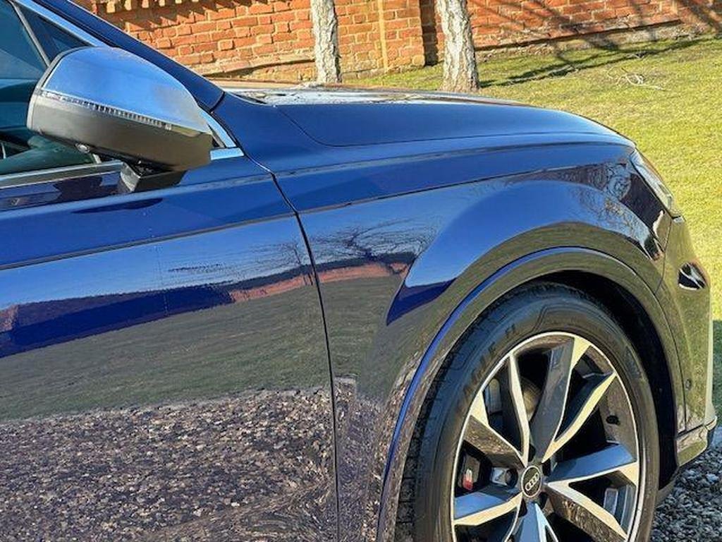 Audi SQ7 4.0 TFSI V8 Tiptronic quattro