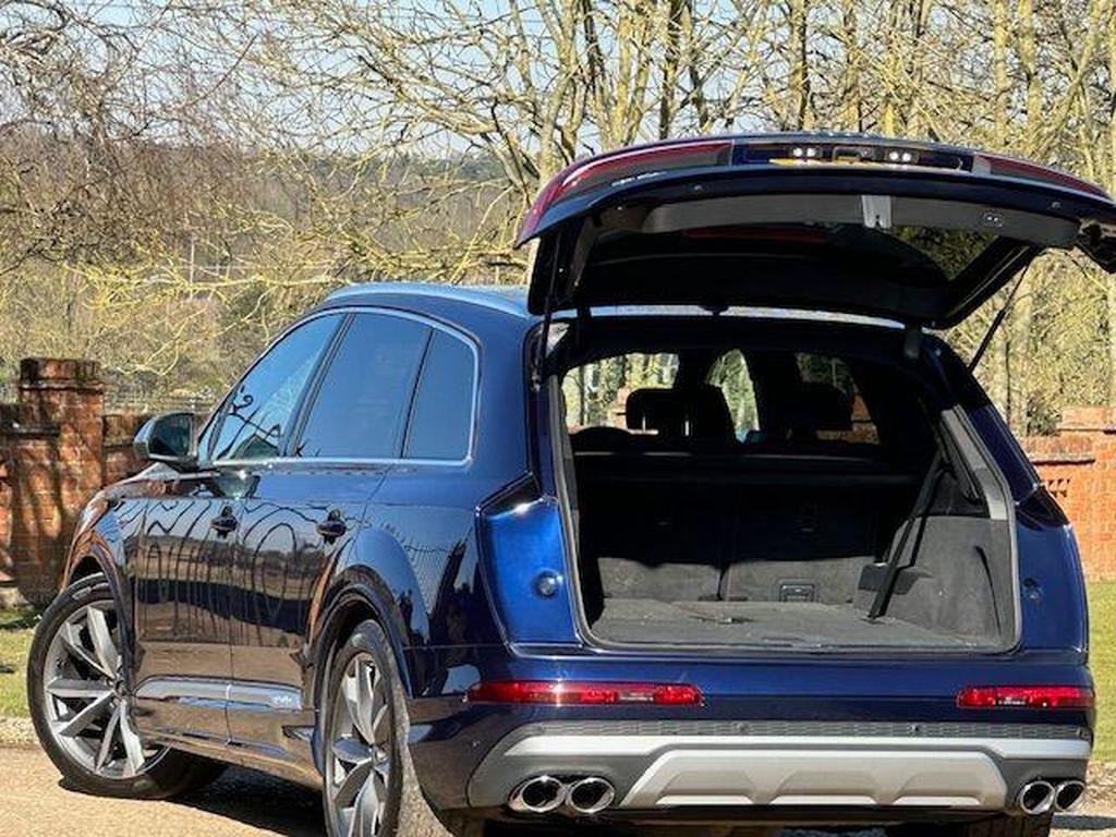 Audi SQ7 4.0 TFSI V8 Tiptronic quattro