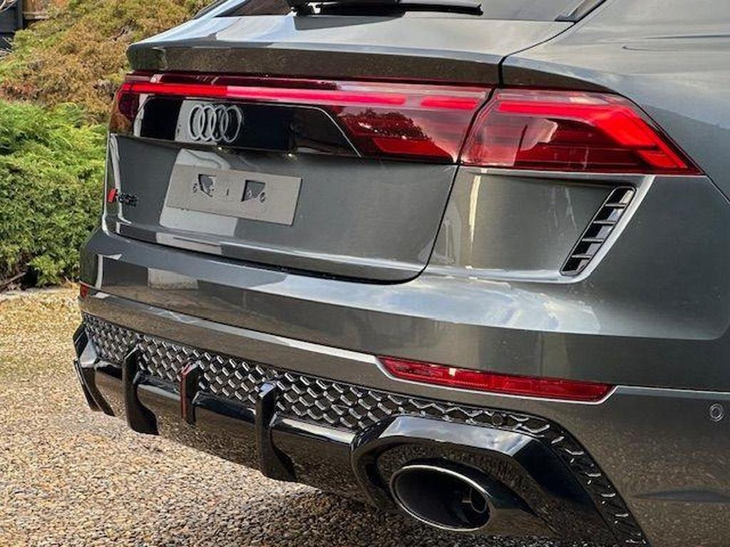 Audi RSQ8 4.0 TFSI V8 Tiptronic quattro