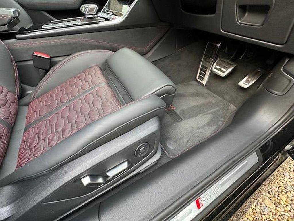 Audi RS6 Avant 4.0 TFSI V8 Performance Carbon Vorsprung Tiptronic quattro