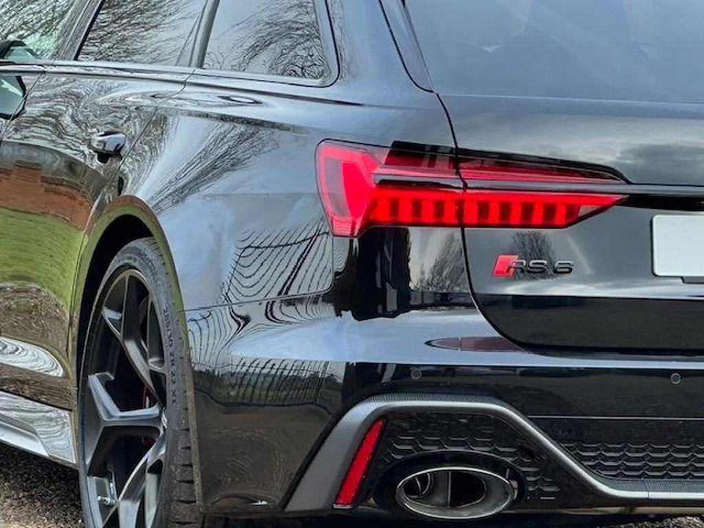 Audi RS6 Avant 4.0 TFSI V8 Performance Carbon Vorsprung Tiptronic quattro