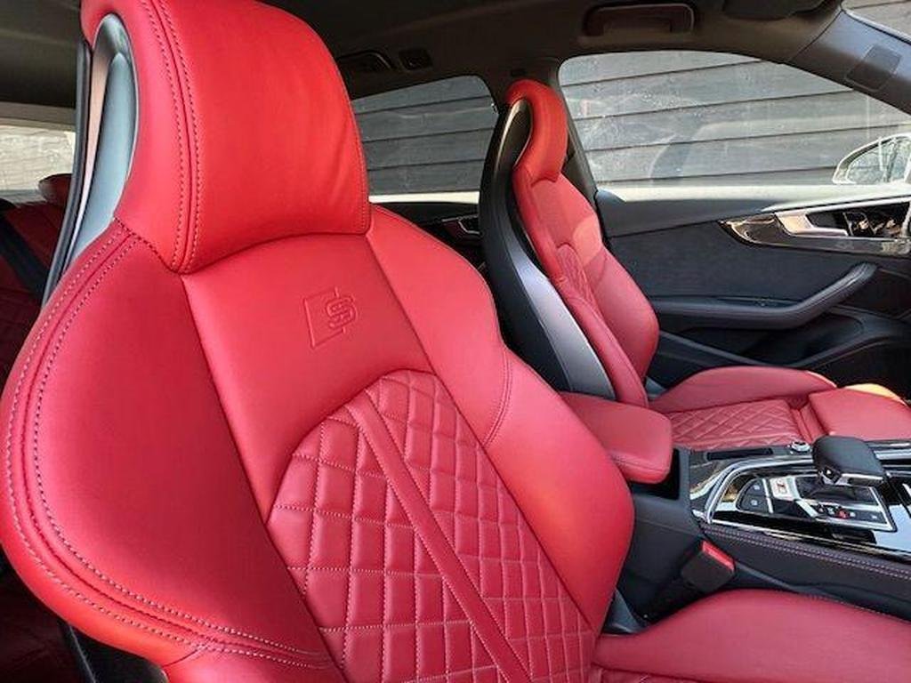 Audi S4 Avant 3.0 TDI V6 Black Edition Tiptronic quattro