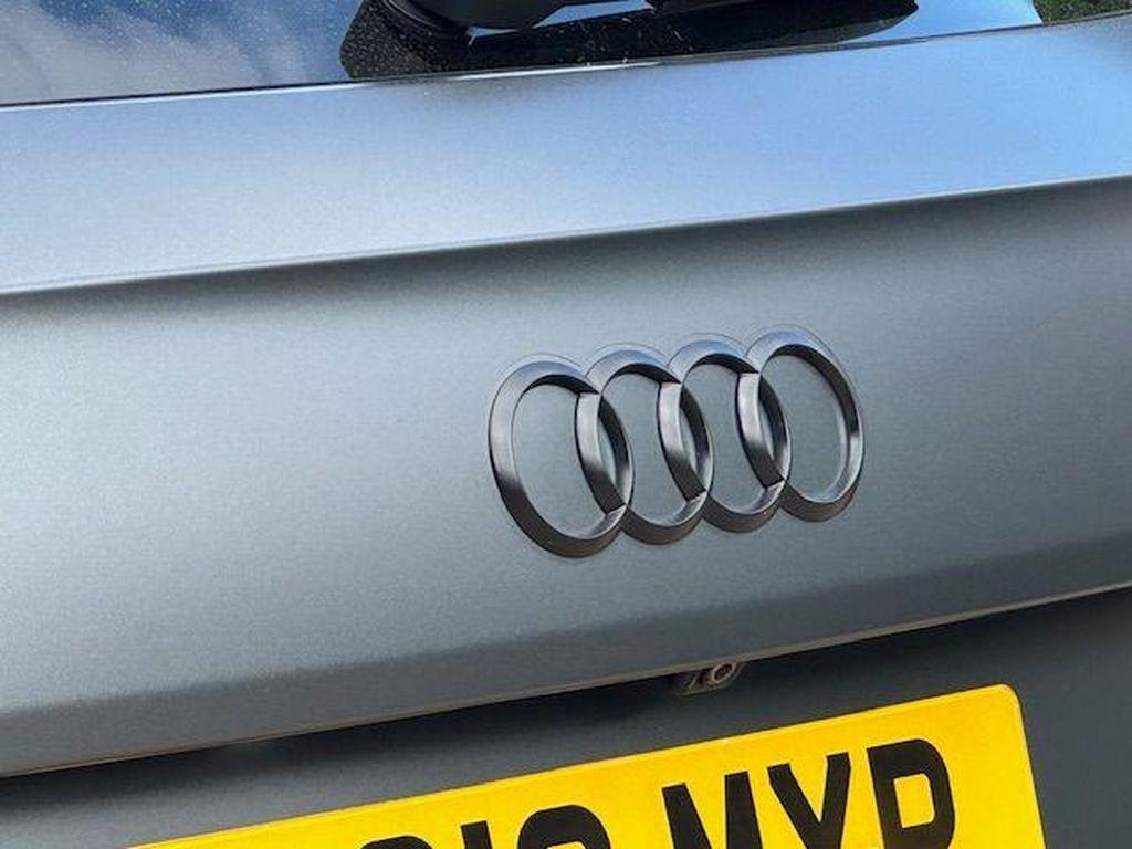Audi RS6 Avant 4.0 TFSI V8 Performance Tiptronic quattro