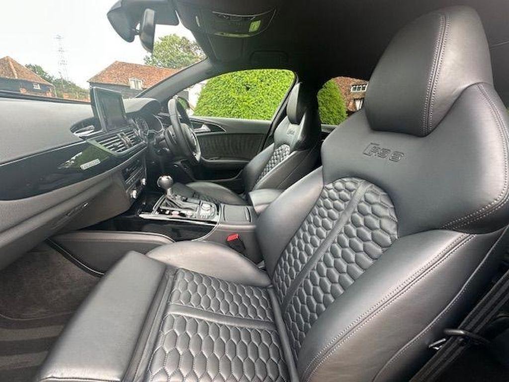 Audi RS6 Avant 4.0 TFSI V8 Performance Tiptronic quattro