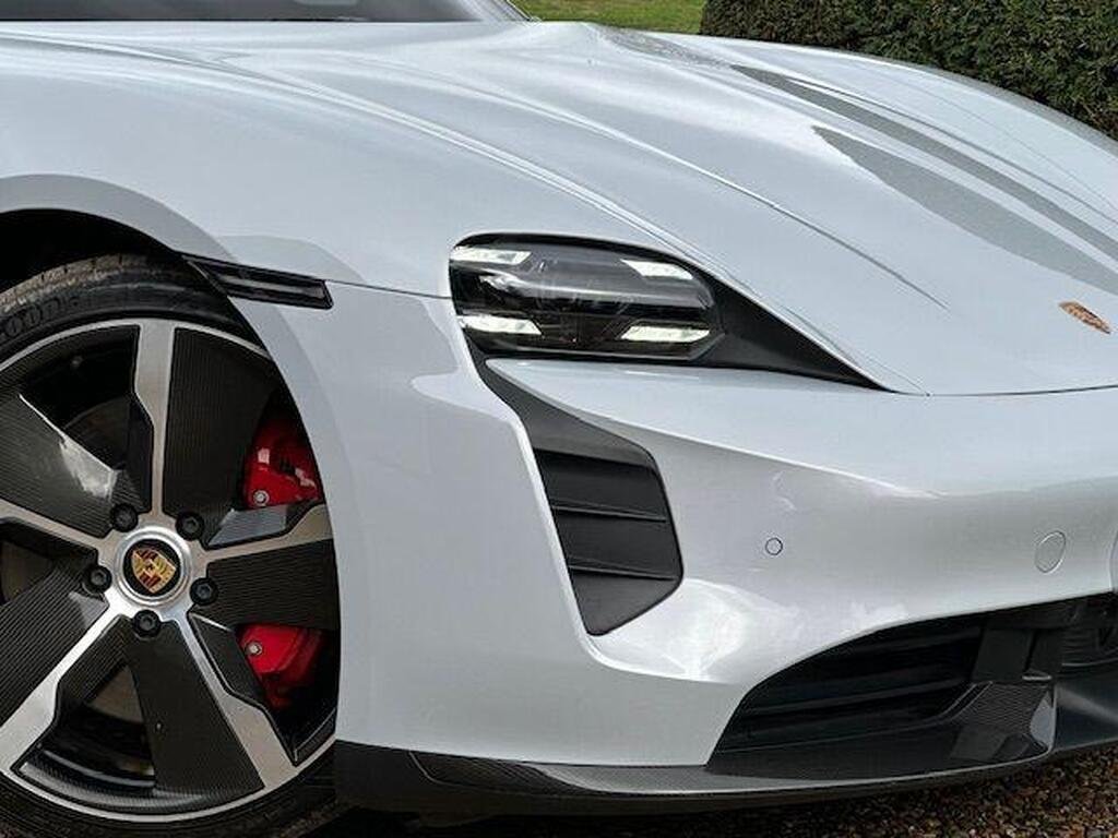 Porsche Taycan Performance Plus 93.4kWh GTS Sport Turismo
