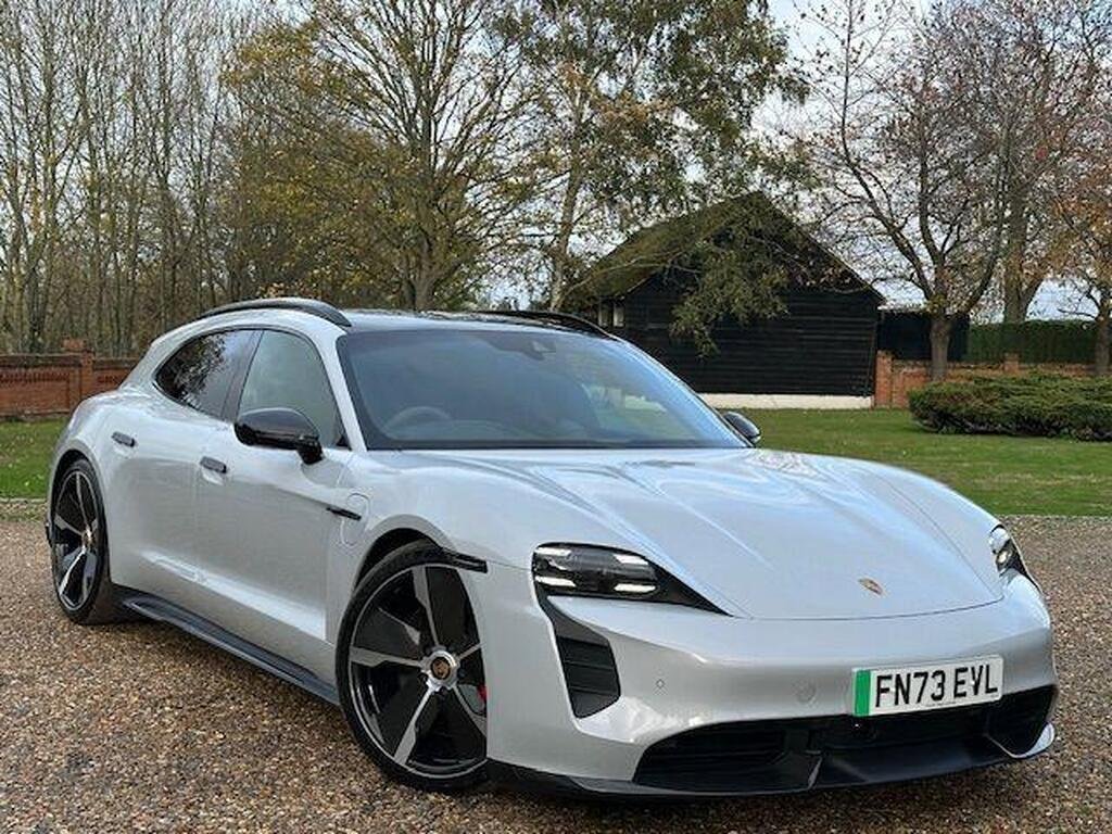 Porsche Taycan Performance Plus 93.4kWh GTS Sport Turismo