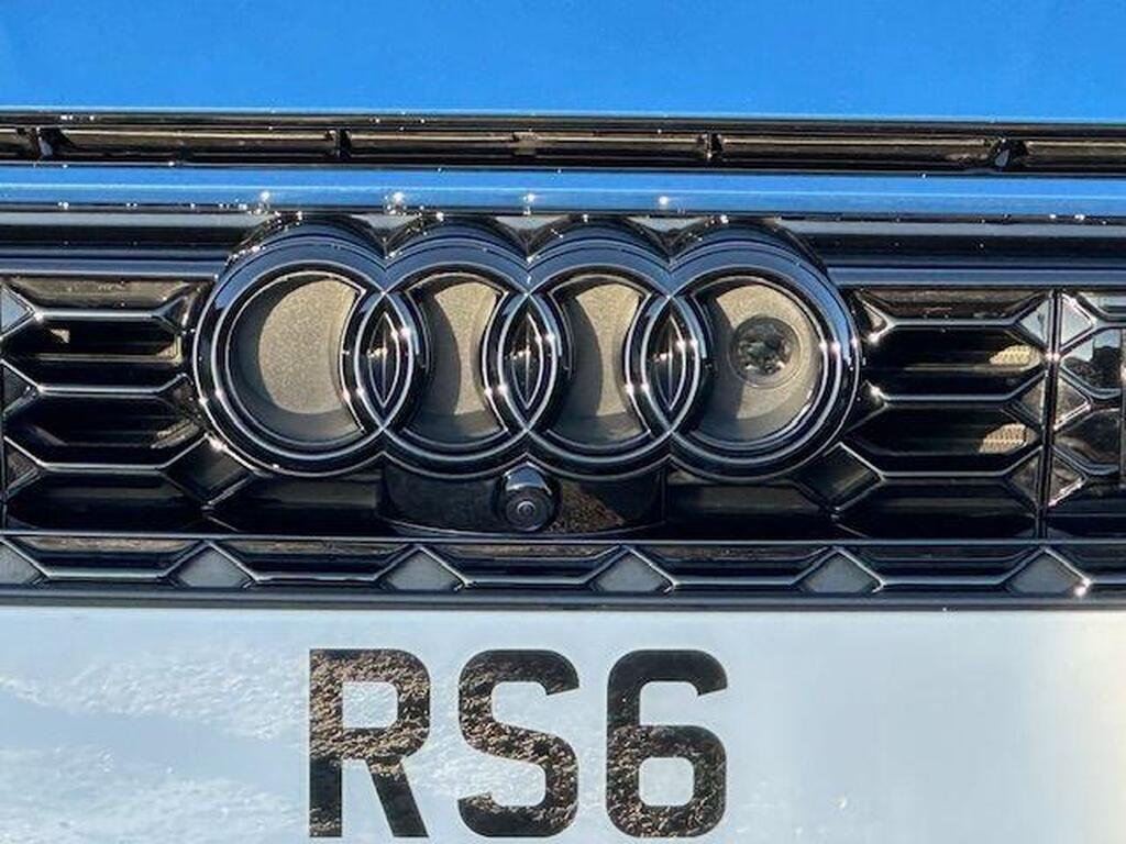 Audi RS6 Avant 4.0 TFSI V8 Performance Carbon Vorsprung Tiptronic quattro