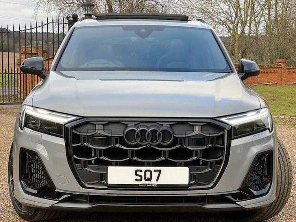 Audi SQ7 4.0 TFSI V8 Black Edition Tiptronic quattro