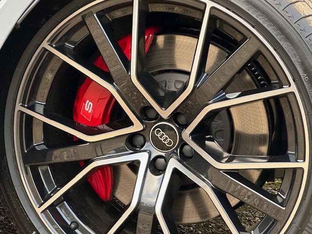 Audi SQ7 4.0 TFSI V8 Black Edition Tiptronic quattro