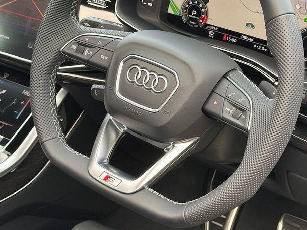 Audi SQ7 4.0 TFSI V8 Black Edition Tiptronic quattro