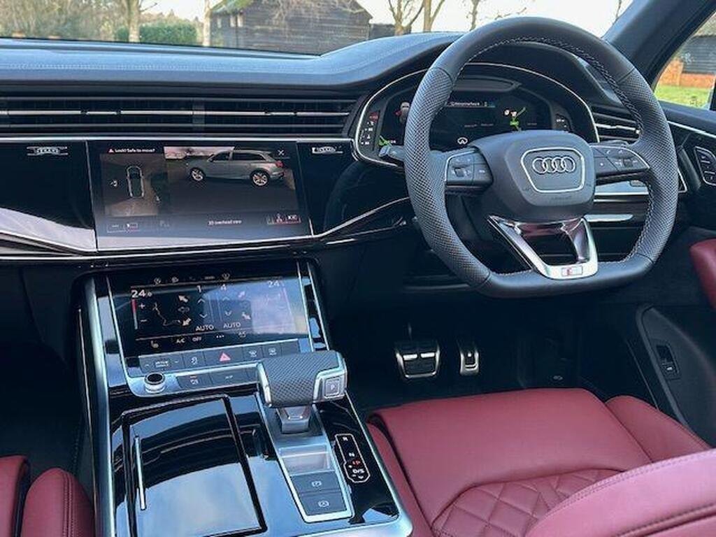 Audi SQ7 4.0 TFSI V8 Black Edition Tiptronic quattro