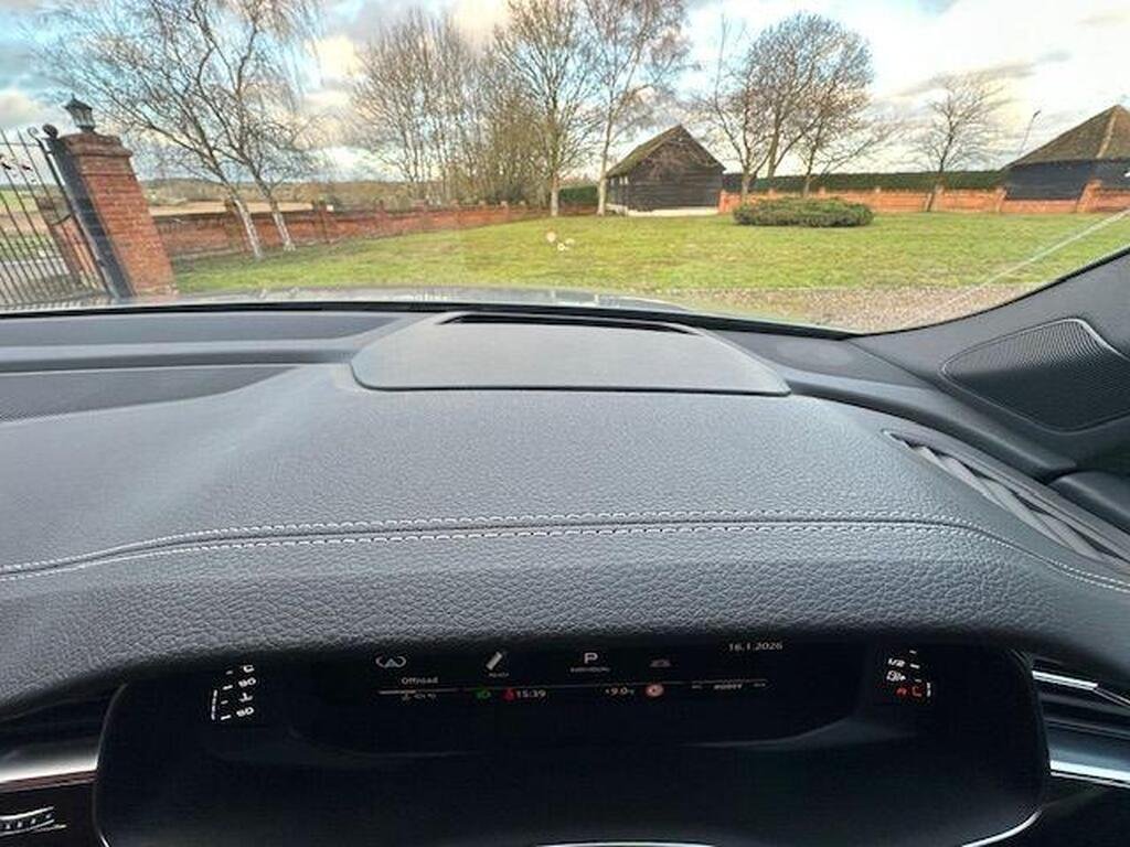 Audi SQ7 4.0 TFSI V8 Black Edition Tiptronic quattro