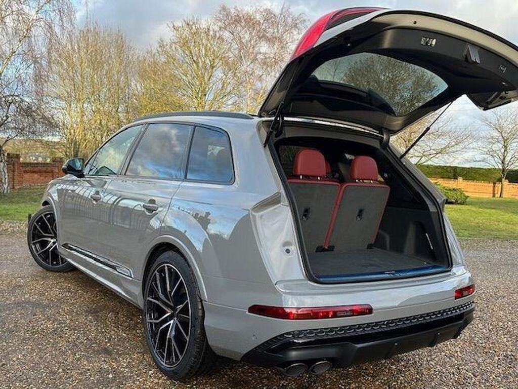 Audi SQ7 4.0 TFSI V8 Black Edition Tiptronic quattro