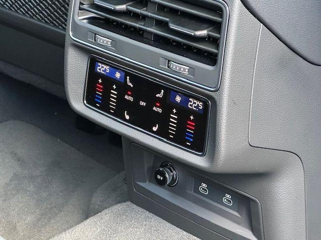 Audi SQ7 4.0 TFSI V8 Black Edition Tiptronic quattro