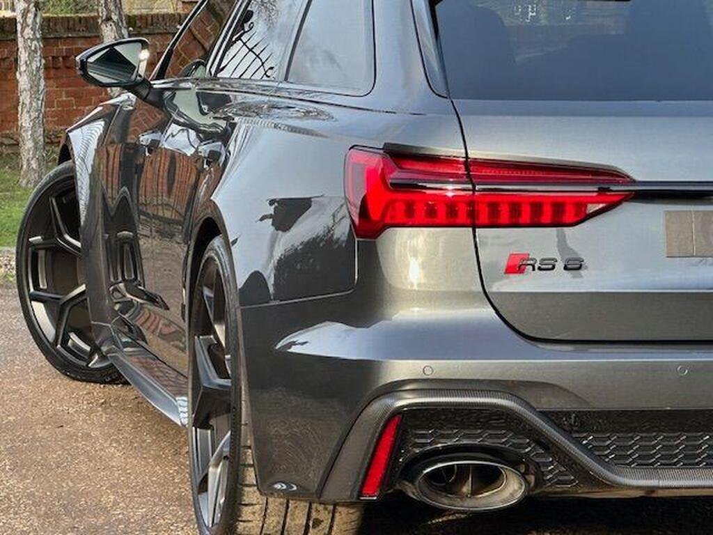 Audi RS6 Avant 4.0 TFSI V8 Performance Carbon Black Tiptronic quattro