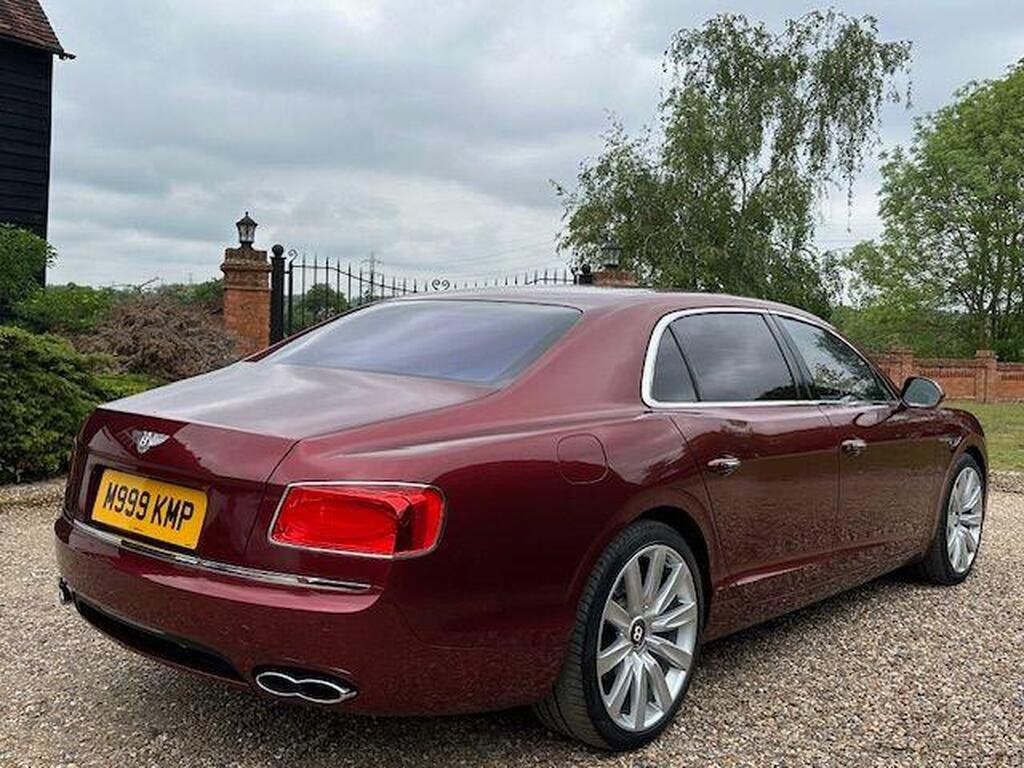 Bentley Flying Spur 4.0 V8