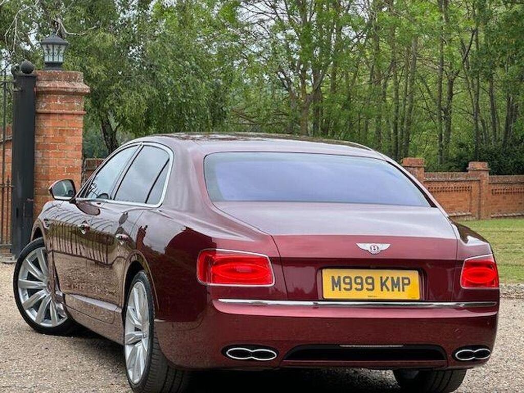 Bentley Flying Spur 4.0 V8