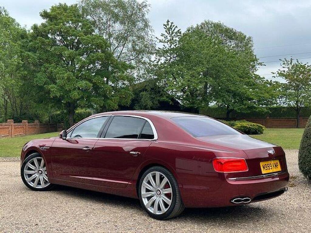 Bentley Flying Spur 4.0 V8