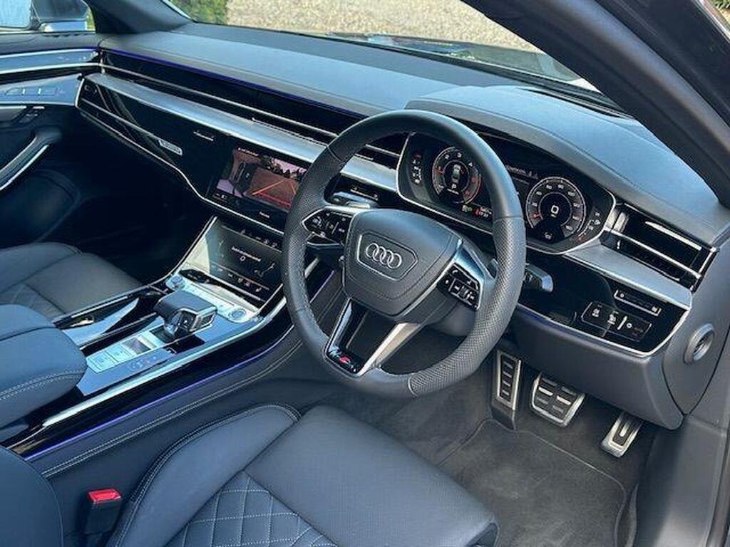 Audi A8 3.0 TDI V6 50 S line Tiptronic quattro