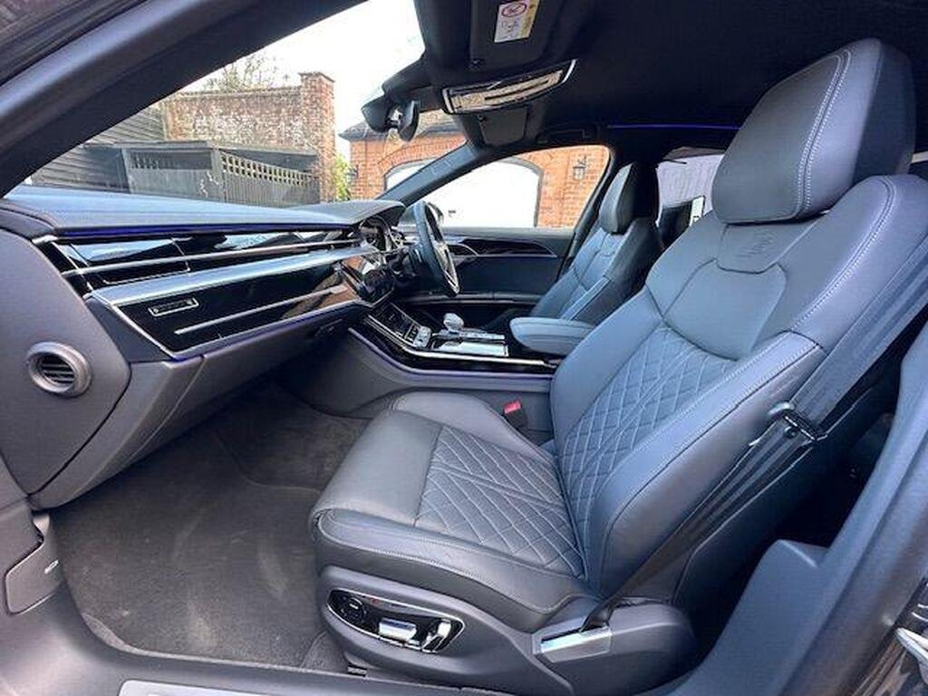 Audi A8 3.0 TDI V6 50 S line Tiptronic quattro