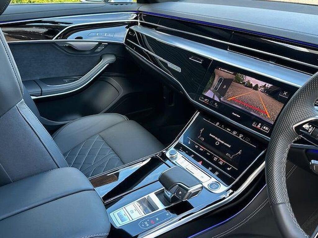 Audi A8 3.0 TDI V6 50 S line Tiptronic quattro