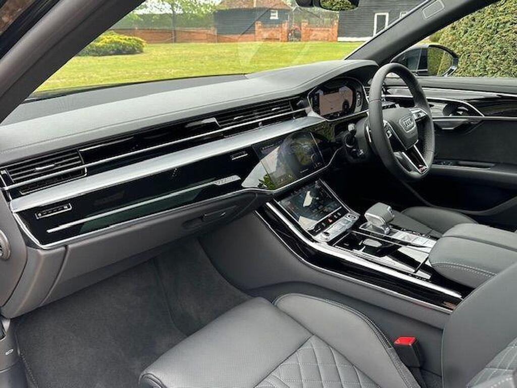Audi A8 3.0 TDI V6 50 S line Tiptronic quattro
