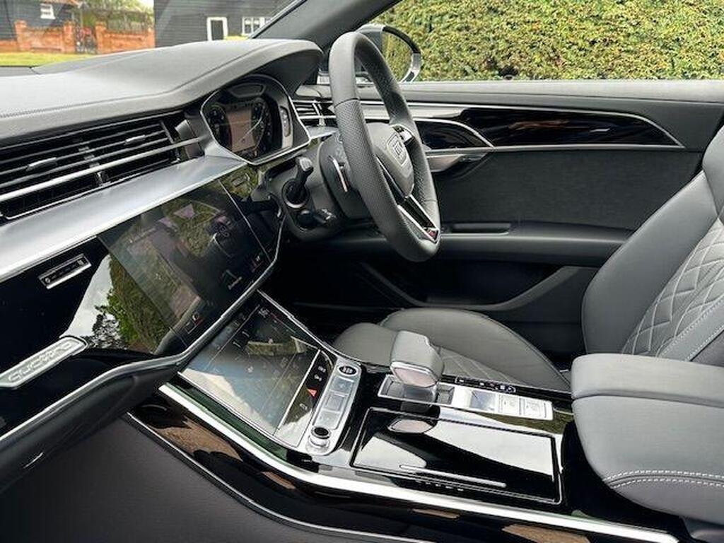Audi A8 3.0 TDI V6 50 S line Tiptronic quattro