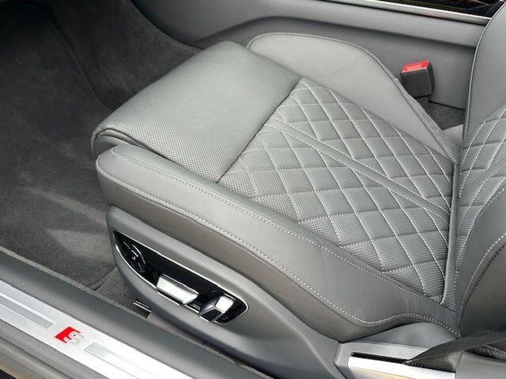 Audi A8 3.0 TDI V6 50 S line Tiptronic quattro