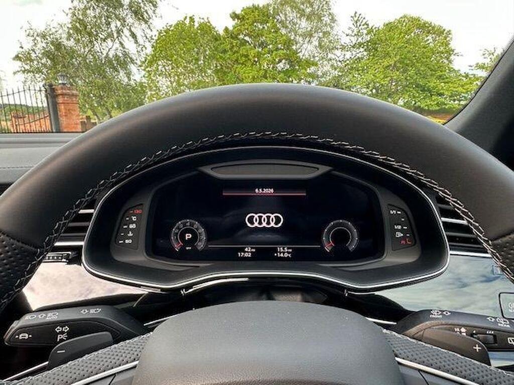 Audi SQ8 4.0 TFSI V8 Black Edition Tiptronic quattro